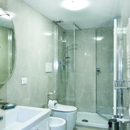 Piazza Del Parlamento 3 Rom