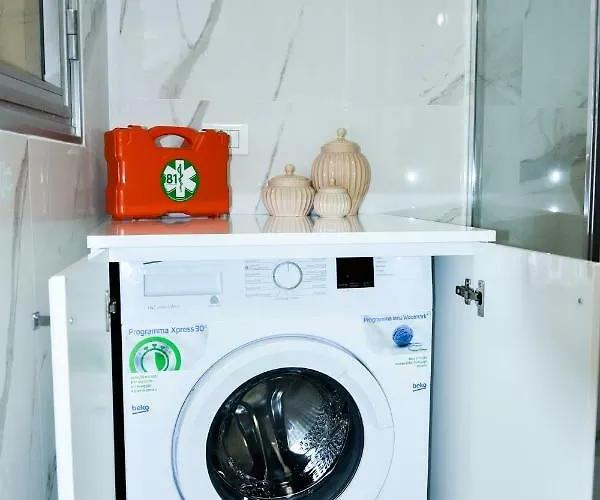 Apartment Appartamento Piazza Del Parlamento 3 *